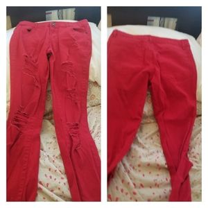Euc ladies silver crush red distressed jeans